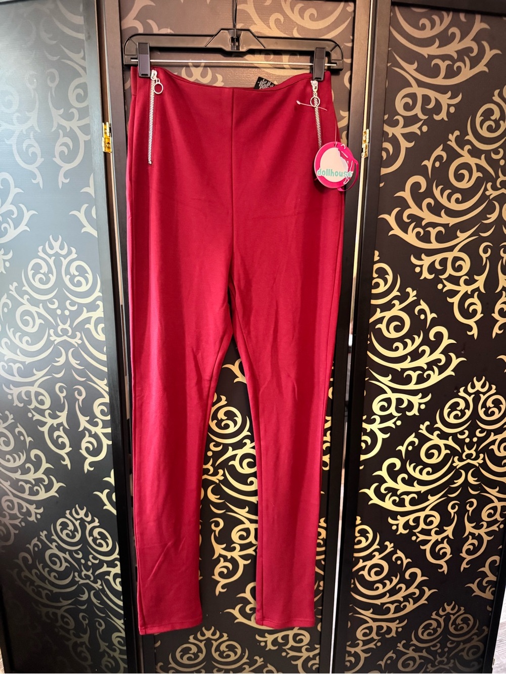 Dollhouse Wine Skinny Pants with Zip Ring Details